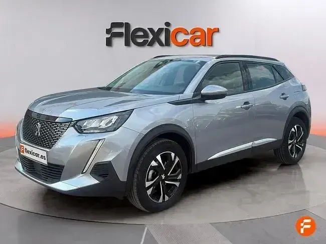 Usado Peugeot 2008 Allure 130 CV (95 kW) 2020 Gris SUV