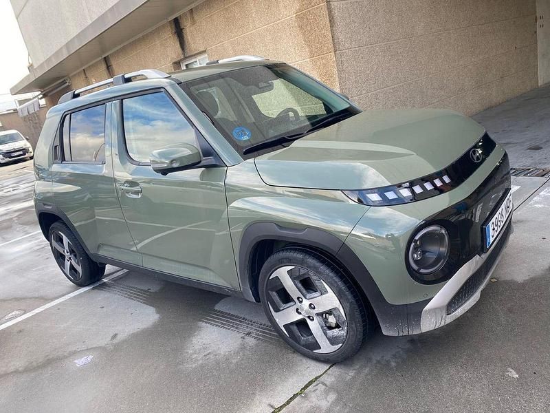 Usado Hyundai Inster 84 kW (115 CV) 2025 Verde Utilitario
