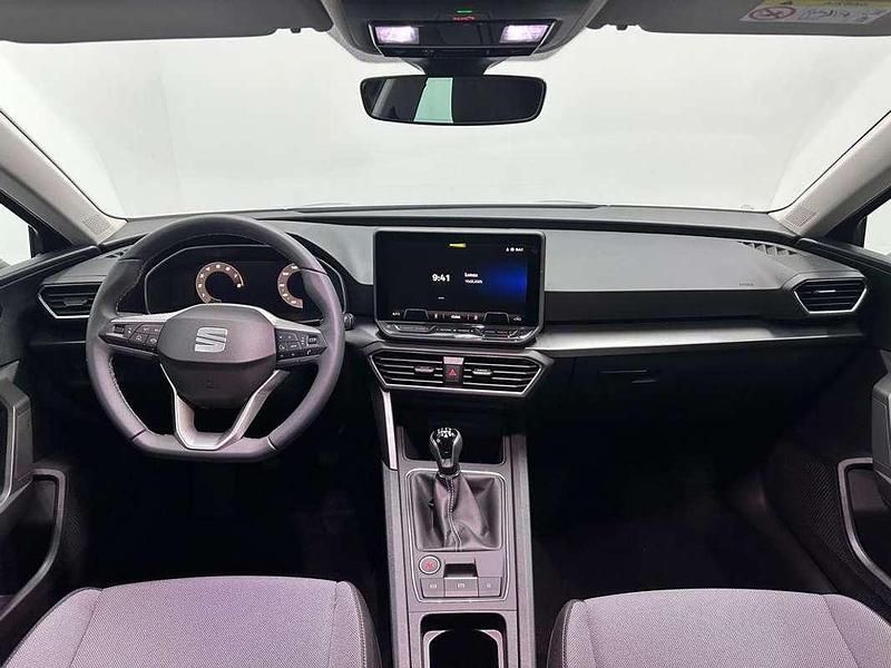 Usado Seat Leon Style 116 CV (85 kW) 2025 Negro Utilitario