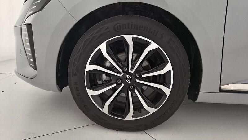 Usado Renault Clio V Techno 101 CV (74 kW) 2025 Gris Berlina