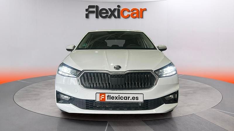 Usado Skoda Fabia Selection 95 CV (69 kW) 2024 Blanco Utilitario