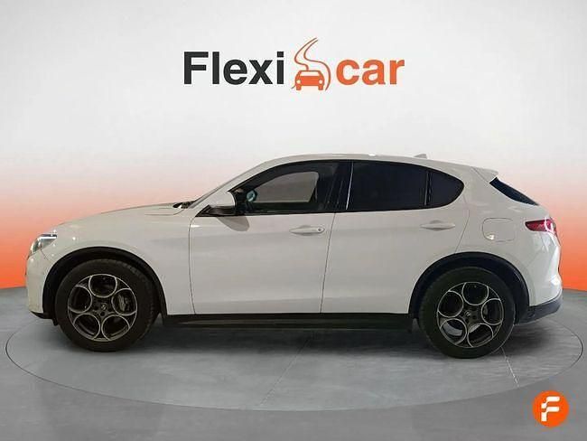 Usado Alfa Romeo Stelvio Sprint 160 CV (117 kW) 2022 Blanco SUV