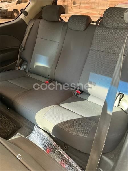 Usado Chevrolet Kalos SE 94 CV (69 kW) 2005 Gris / plata Berlina