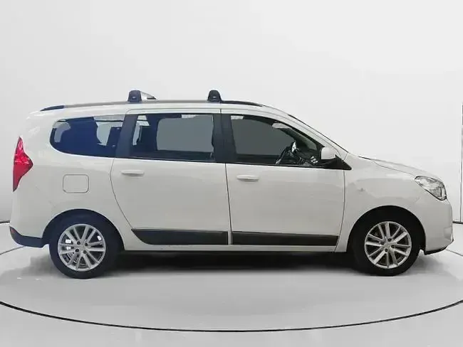 Usado Dacia Lodgy Lauréate 115 CV (84 kW) 2017 Blanco Monovolumen