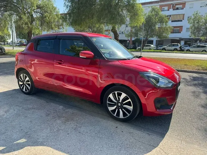 Usado Suzuki Swift 90 CV (66 kW) 2018 Rojo Utilitario