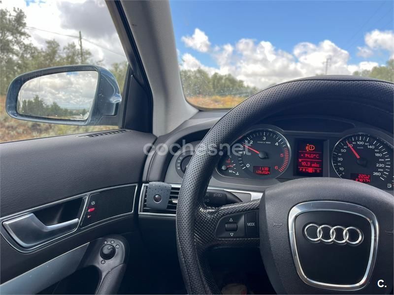 Usado Audi A6 180 CV (132 kW) 2006 Gris / plata Berlina