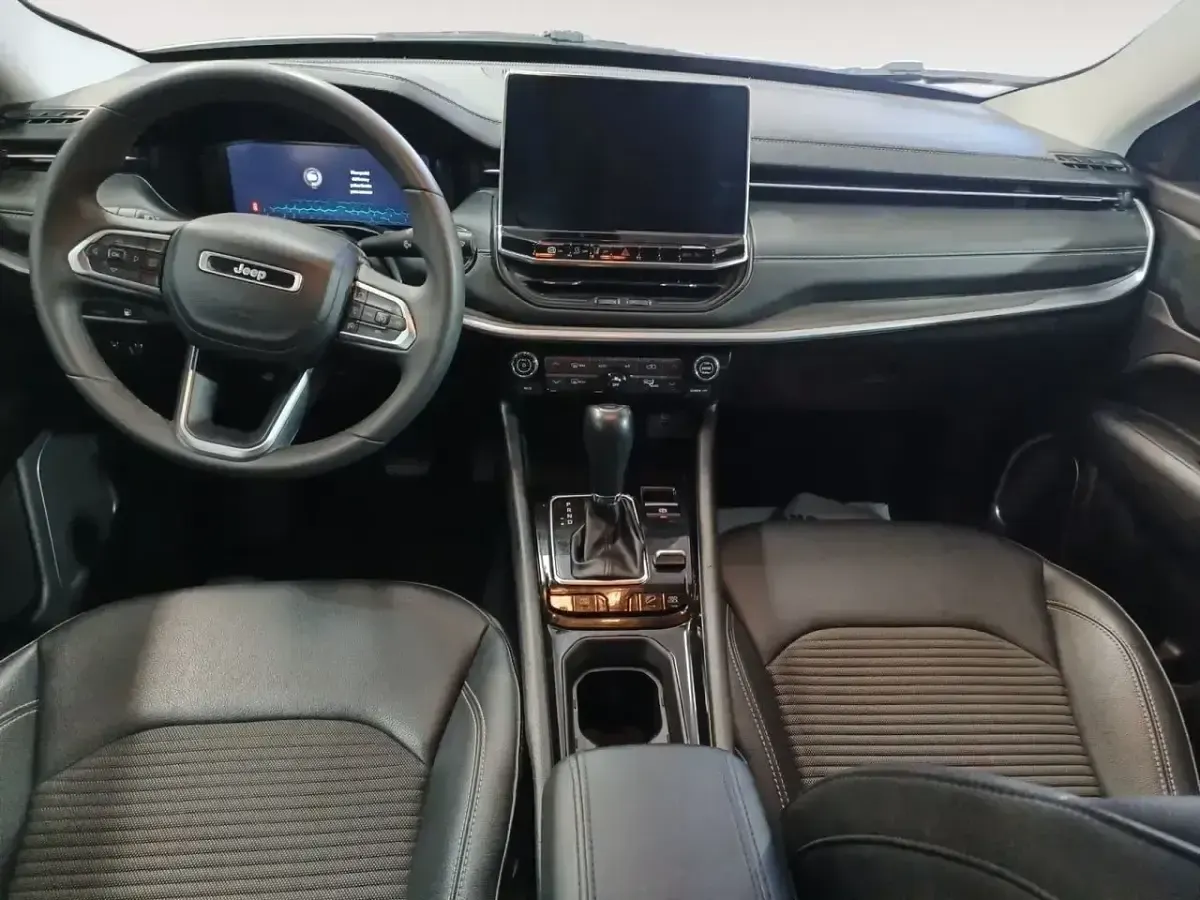 Usado Jeep Compass Limited 190 CV (139 kW) 2023 Blanco SUV
