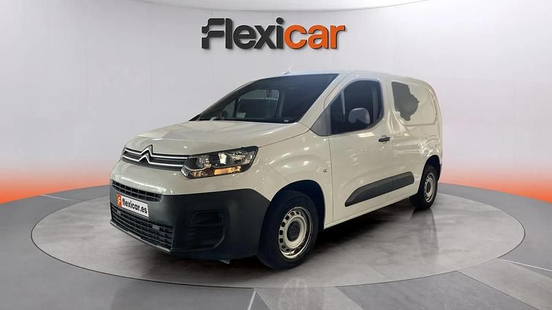 Usado Citroën Berlingo 102 CV (75 kW) 2021 Blanco Monovolumen