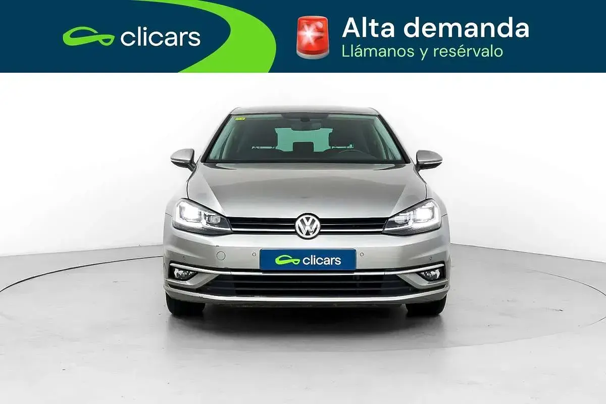 Usado VW Golf VII Advance 116 CV (85 kW) 2019 Gris Utilitario