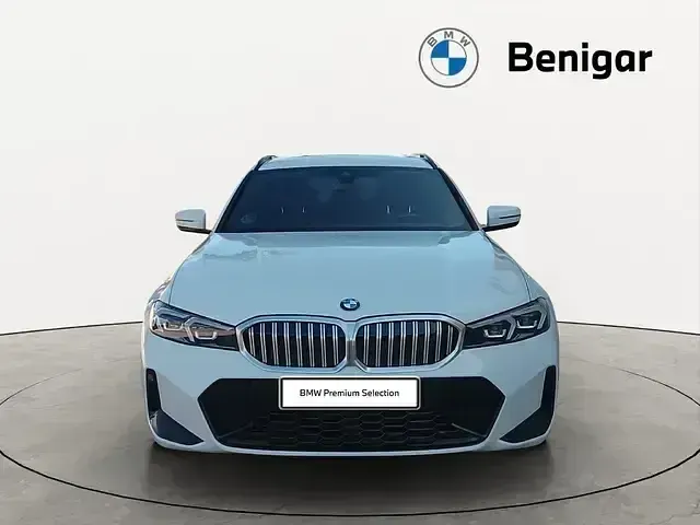 Usado BMW 318 Shadowline 150 CV (110 kW) 2023 Blanco Familiar