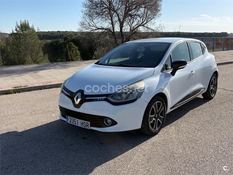 Usado Renault Clio IV Expression 90 CV (66 kW) 2013 Blanco Berlina