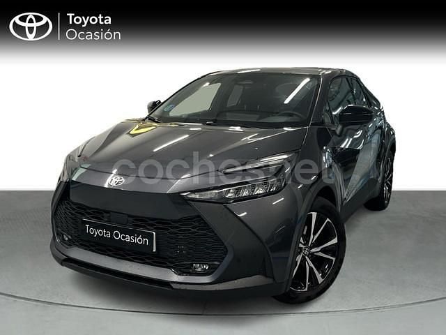 Gris / plata Usado 2024 Toyota C-HR Advance SUV | 29.900 € (Un poco caro) - Imagen 1/4