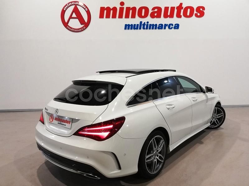 Usado Mercedes CLA220 Shooting Brake 177 CV (130 kW) 2017 Blanco Familiar