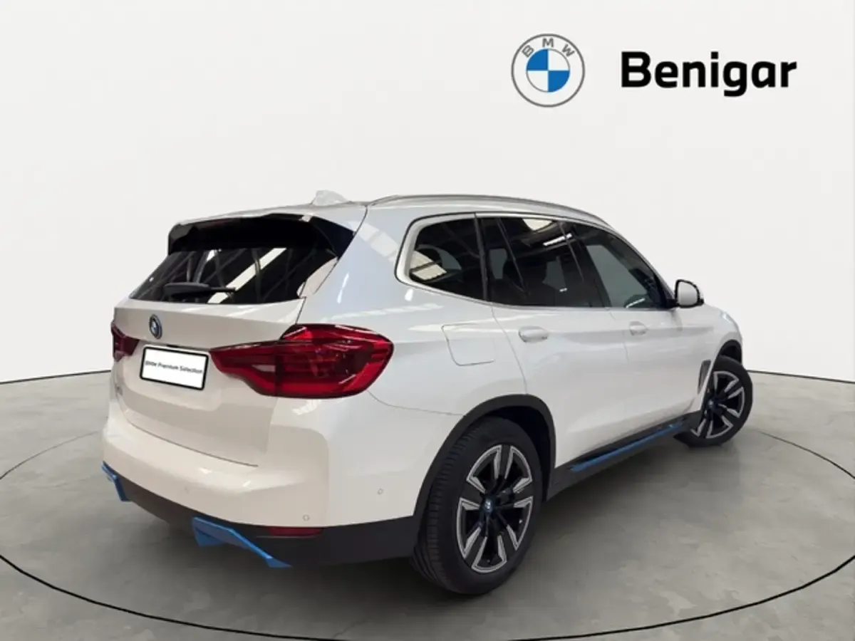 Usado BMW iX3 210 kW (286 CV) 2021 Blanco SUV