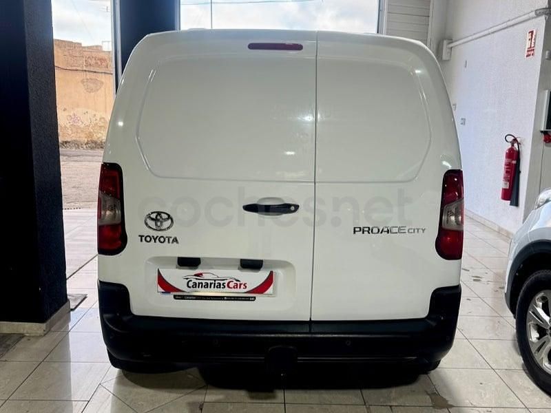 Usado Toyota Proace City City 131 CV (96 kW) 2022 Blanco Monovolumen