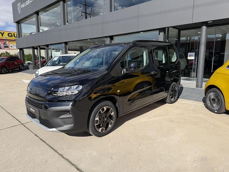 Nuevo Fiat Doblò 100 CV (73 kW) 2025 Negro Monovolumen