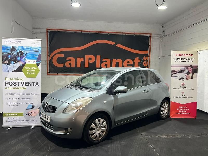 Gris / plata Usado 2007 Toyota Yaris Berlina | 4995 € (Precio justo) - Imagen 1/4