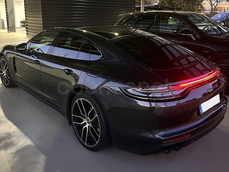 Usado Porsche Panamera 4 E-Hybrid 462 CV (339 kW) 2021 Gris / plata Utilitario