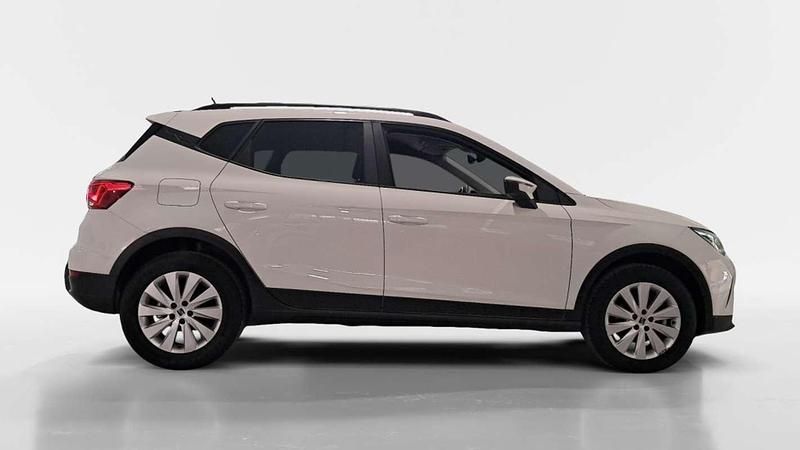 Usado Seat Arona Style 110 CV (80 kW) 2022 Blanco SUV