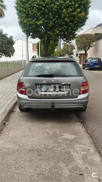 Usado Mercedes C200 136 CV (100 kW) 2012 Gris / plata Familiar