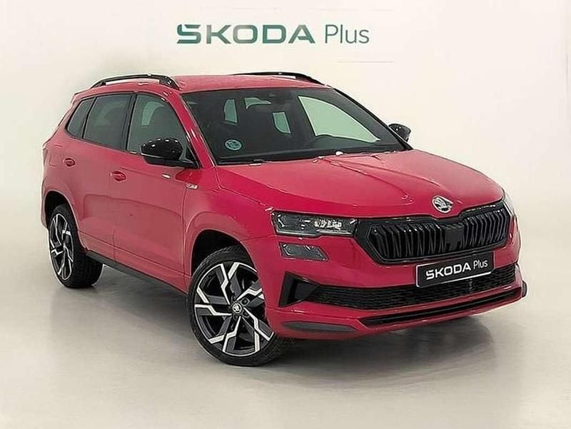 Usado Skoda Karoq SportLine 150 CV (110 kW) 2023 Rojo SUV