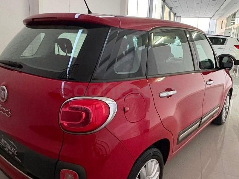Usado Fiat 500L Lounge 85 CV (62 kW) 2014 Rojo Monovolumen