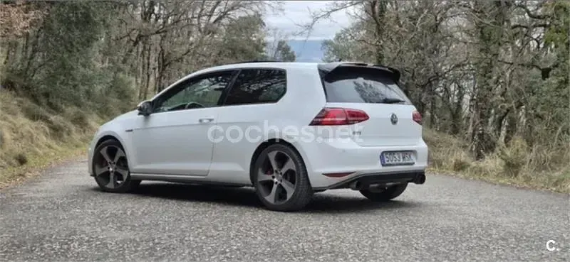Usado VW Golf VII GTI 230 CV (169 kW) 2014 Blanco Berlina