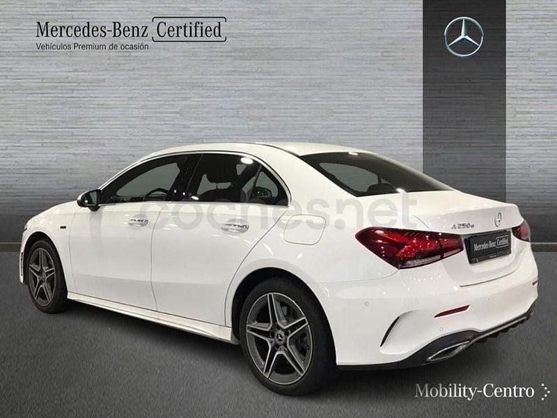 Usado Mercedes A250 218 CV (160 kW) 2021 Blanco polar Berlina