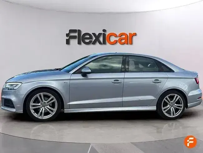 Usado Audi A3 116 CV (85 kW) 2019 Gris Berlina
