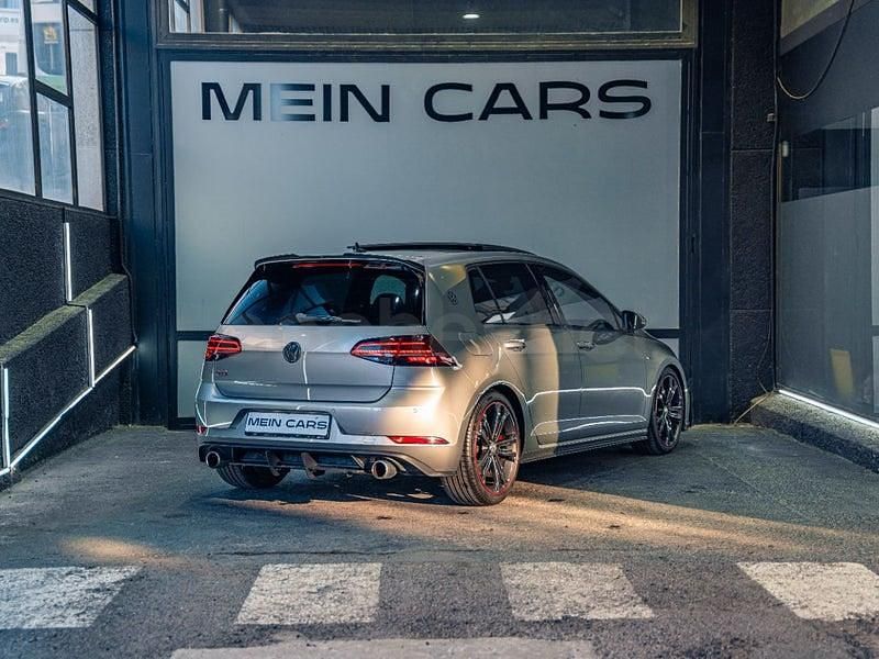 Usado VW Golf VII GTI 245 CV (180 kW) 2019 Gris / plata Berlina
