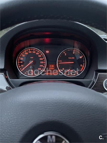 Azul Usado 2011 BMW 318 Berlina | 14.000 € (Caro) - Imagen 1/4