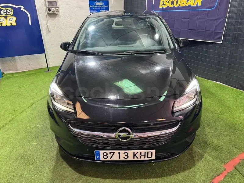 Usado Opel Corsa Selective 90 CV (66 kW) 2018 Negro Utilitario