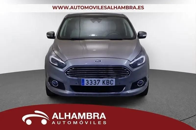Begagnad Ford S-MAX Titanium 180 HK (132 kW) 2017 Beige Minibuss