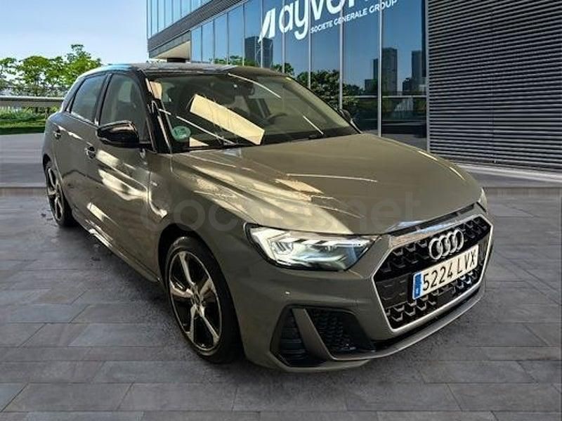 Usado Audi A1 110 CV (80 kW) 2022 Gris / plata SUV