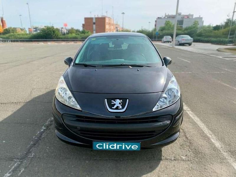 Usado Peugeot 207 70 CV (51 kW) 2008 Negro Utilitario