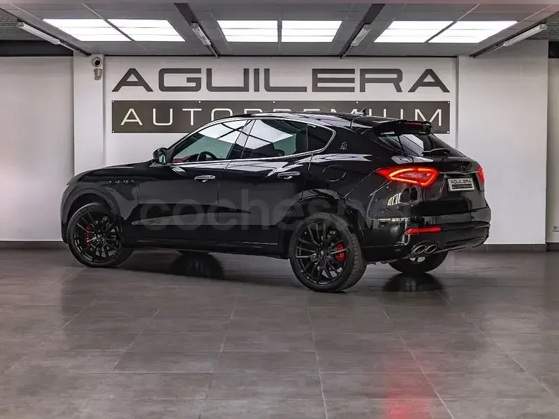 Usado Maserati Levante 275 CV (202 kW) 2017 Negro SUV