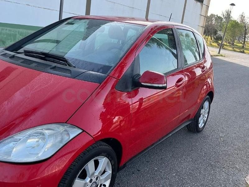 Usado Mercedes A180 Style 109 CV (80 kW) 2012 Rojo Berlina