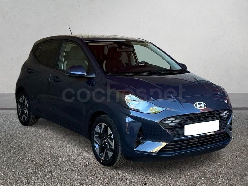Nuevo Hyundai i10 63 CV (46 kW) 2025 Gris / plata Utilitario