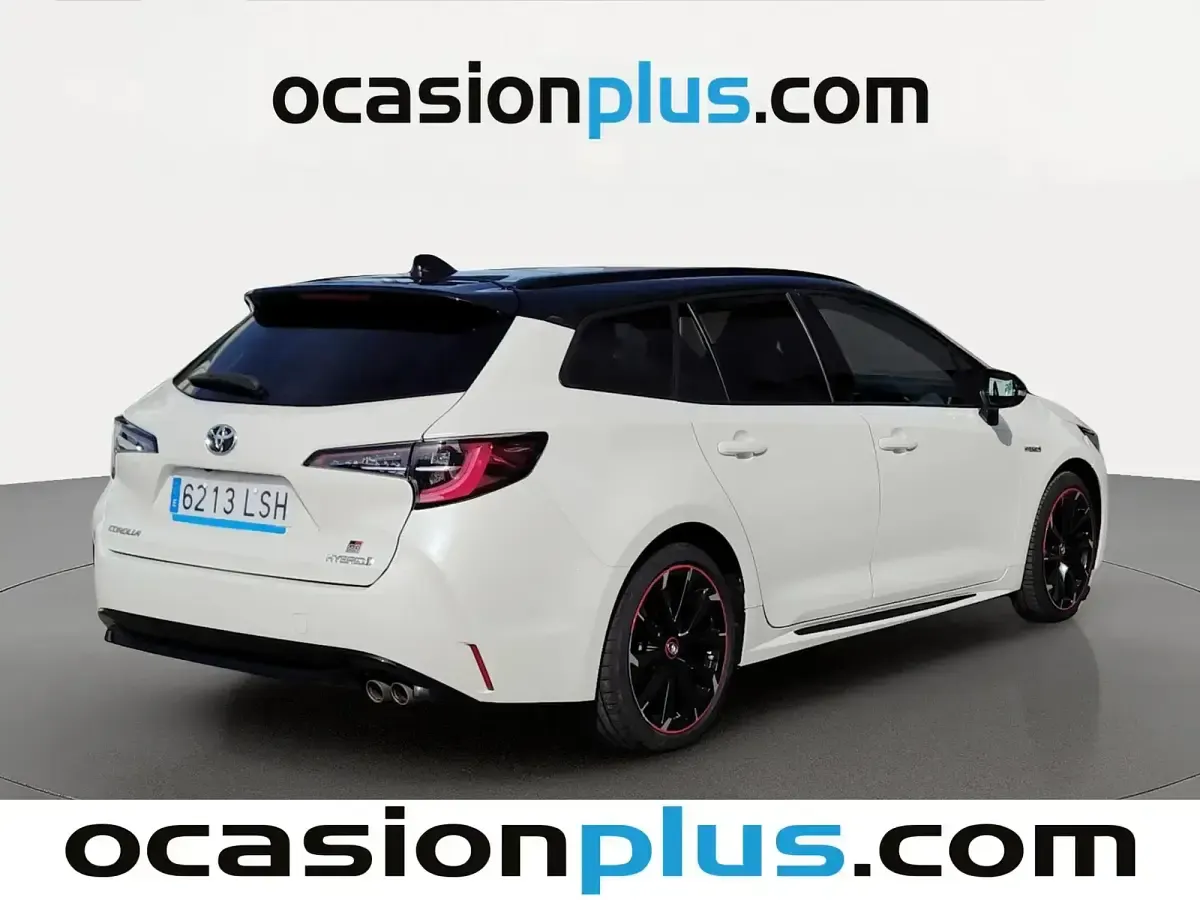 Usado Toyota Corolla Sport 180 CV (132 kW) 2021 Blanco Familiar