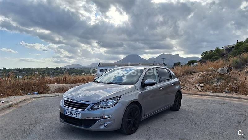 Gris / plata Usado 2017 Peugeot 308 Active Berlina | 8500 € (Buen precio) - Imagen 1/4