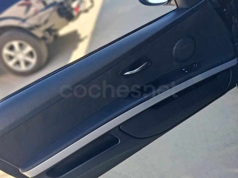 Usado BMW 320 Comfort Edition 177 HP (130 kW) 2007 Preto Coupé