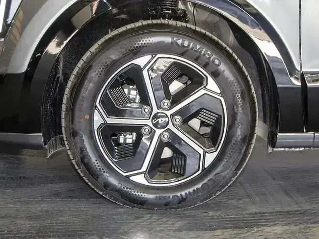Usado Kia Niro 141 CV (103 kW) 2024 Gris SUV