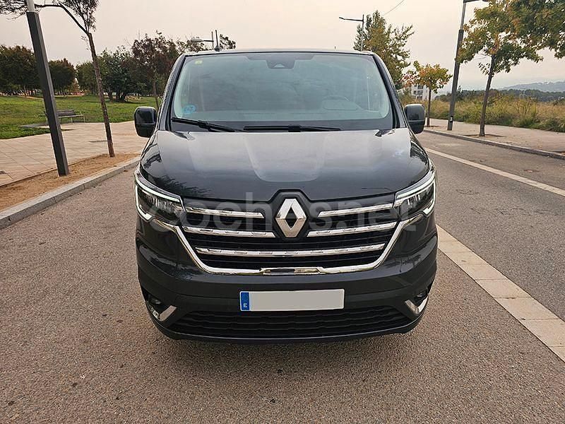 Usado Renault Trafic Equilibre 150 CV (110 kW) 2023 Gris / plata Monovolumen