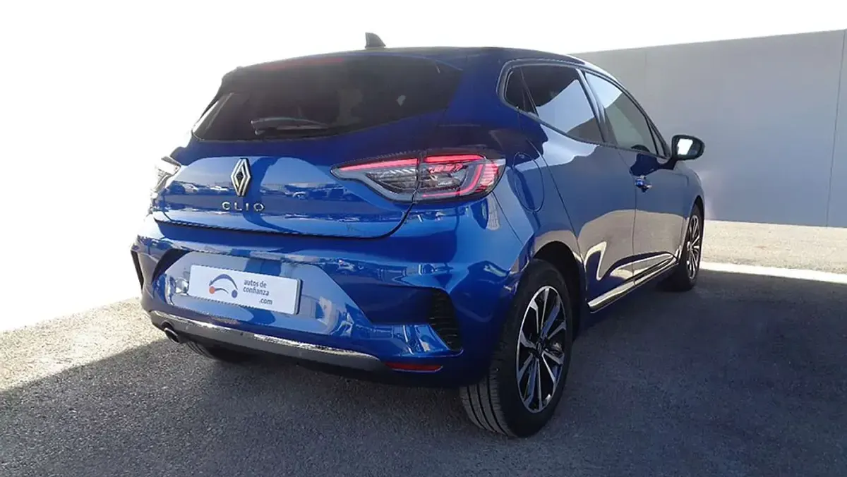 Usado Renault Clio Techno 101 CV (74 kW) 2025 Utilitario