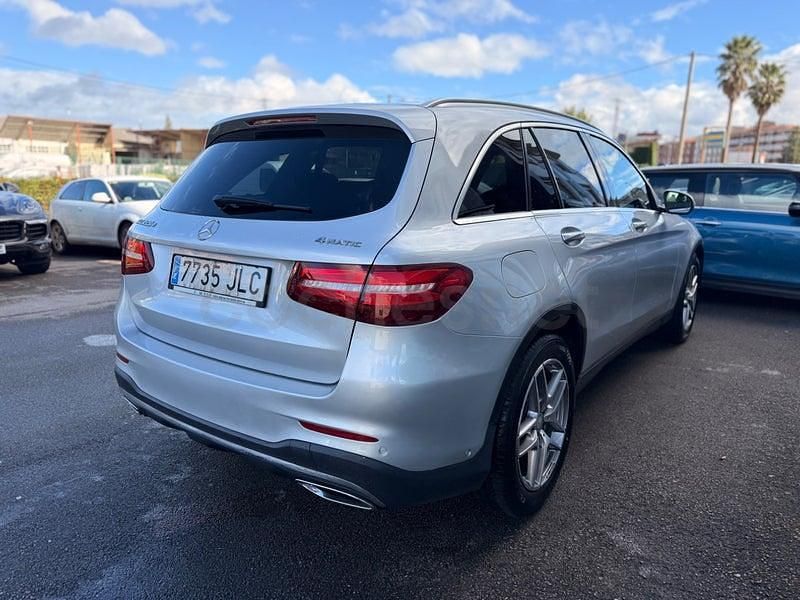 Usado Mercedes GLC220 AMG line 170 CV (125 kW) 2016 Gris / plata SUV