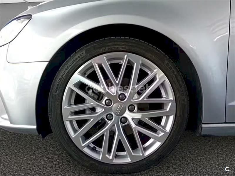 Käytetty Audi A3 Sport 150 HP (110 kW) 2017 Harmaa Sedan