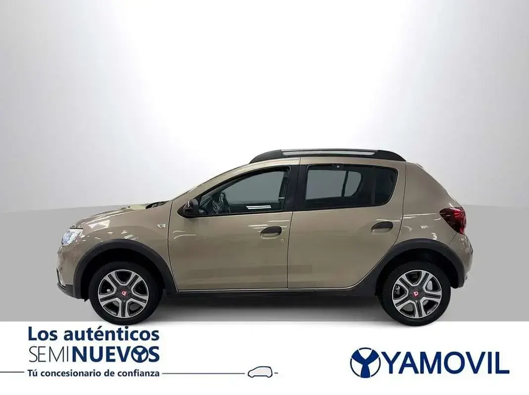 Usado Dacia Sandero 90 CV (66 kW) 2019 Beige Utilitario