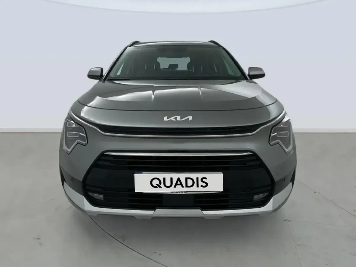 Usado Kia Niro 129 CV (94 kW) 2025 Gris SUV