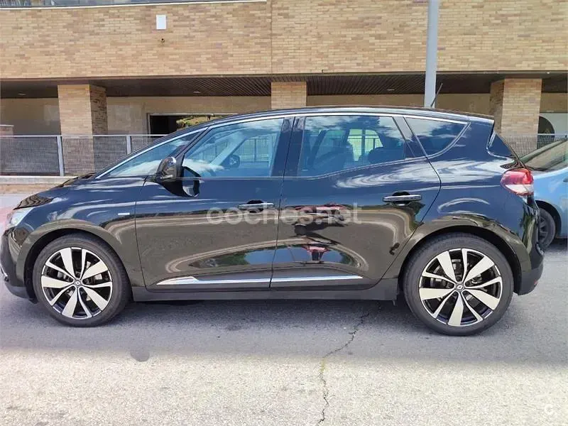 Usado Renault Scénic IV LIMITED 140 CV (102 kW) 2019 Negro Monovolumen