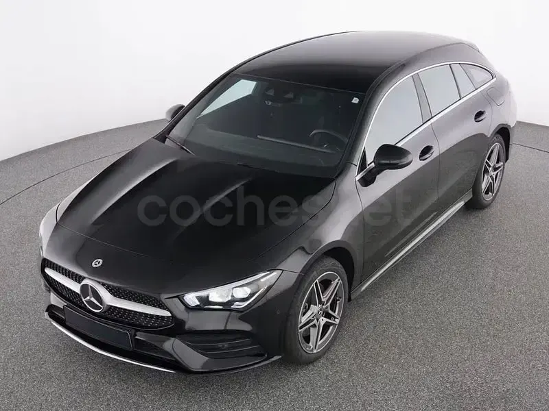 Usado Mercedes CLA250e Shooting Brake 218 CV (160 kW) 2023 Negro Familiar